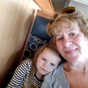 Meet your Posher, Sheri